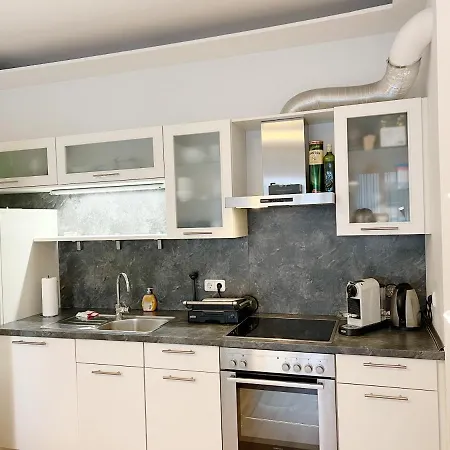 Prime Comfort Apartment With Balcony & Free Parking Berlin Exterior photo
