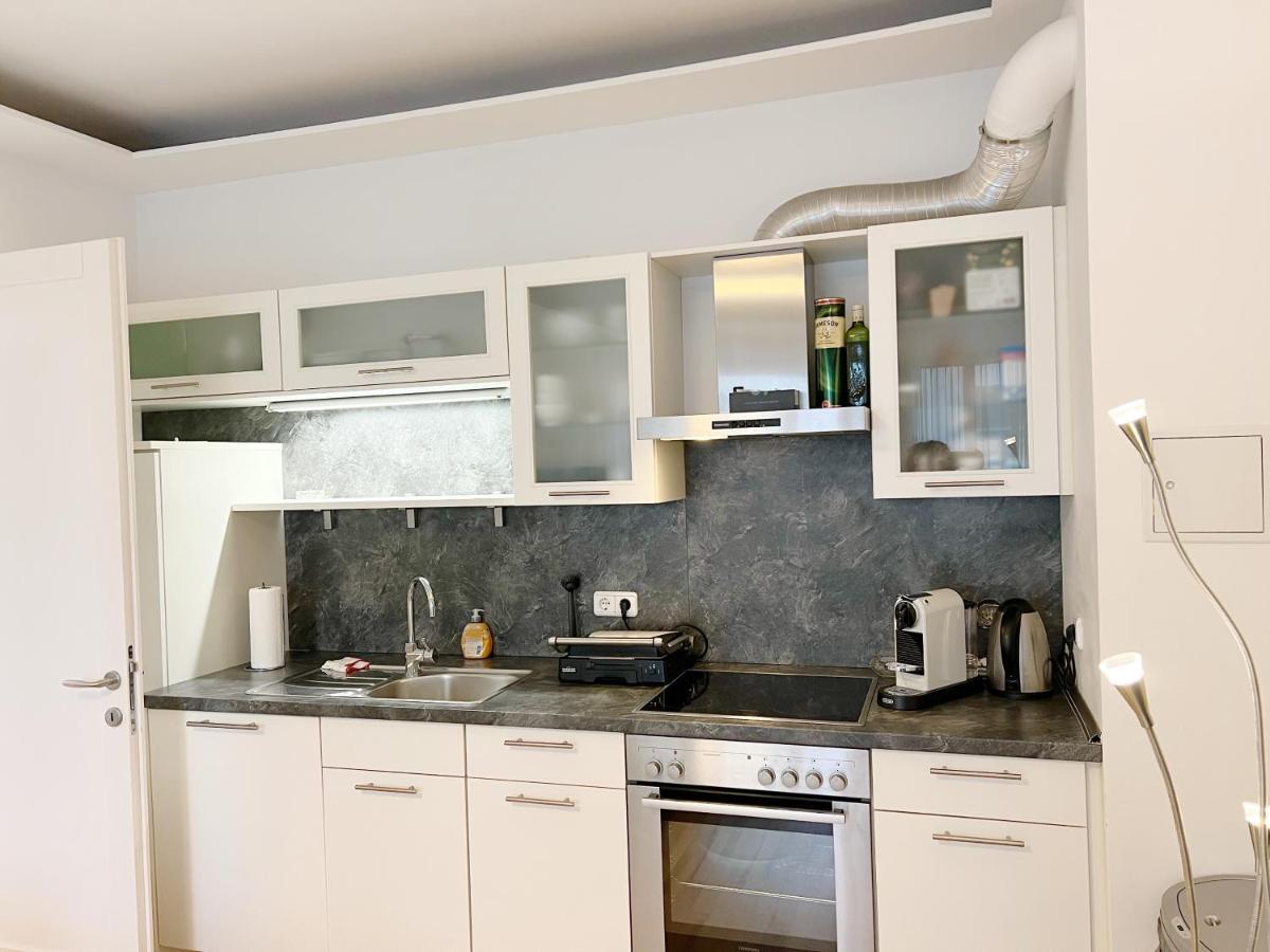 Prime Comfort With Balcony & Free Parking Apartment *