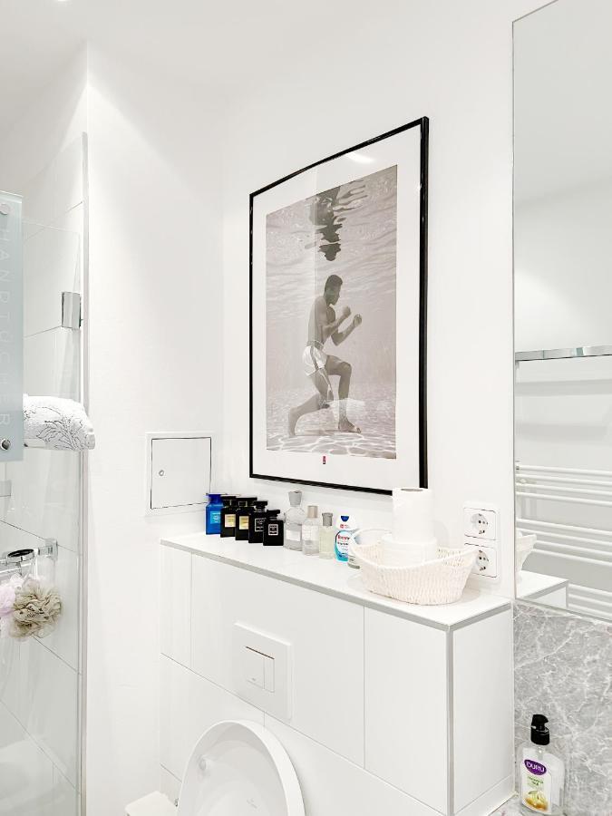 Apartment Prime Comfort With Balcony & Free Parking