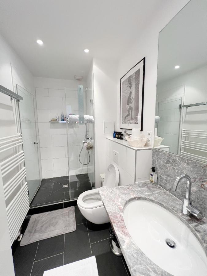 Prime Comfort With Balcony & Free Parking * Berlin