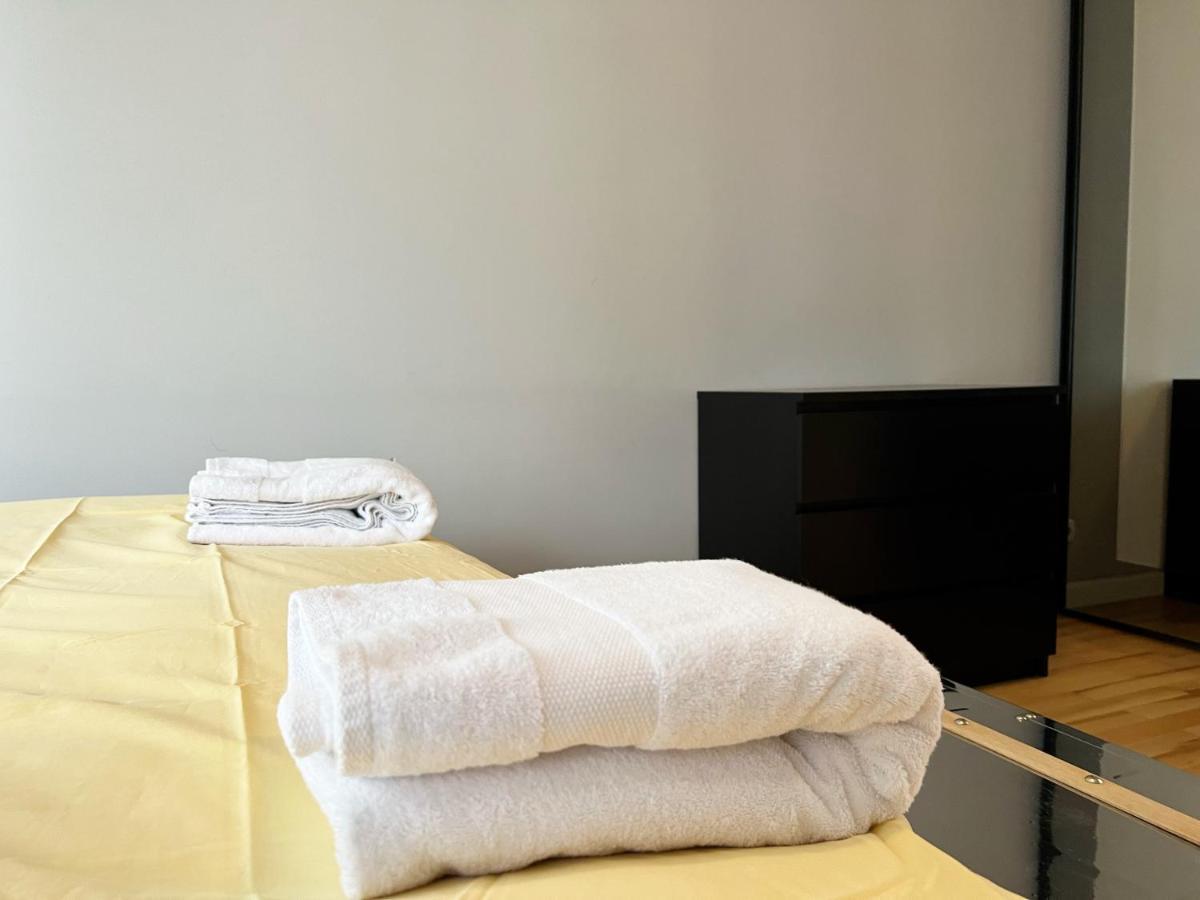 Apartment Prime Comfort With Balcony & Free Parking